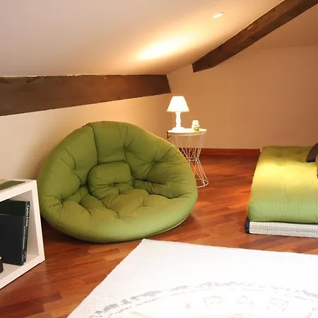 Apartment La Mansarda Di Nana' *